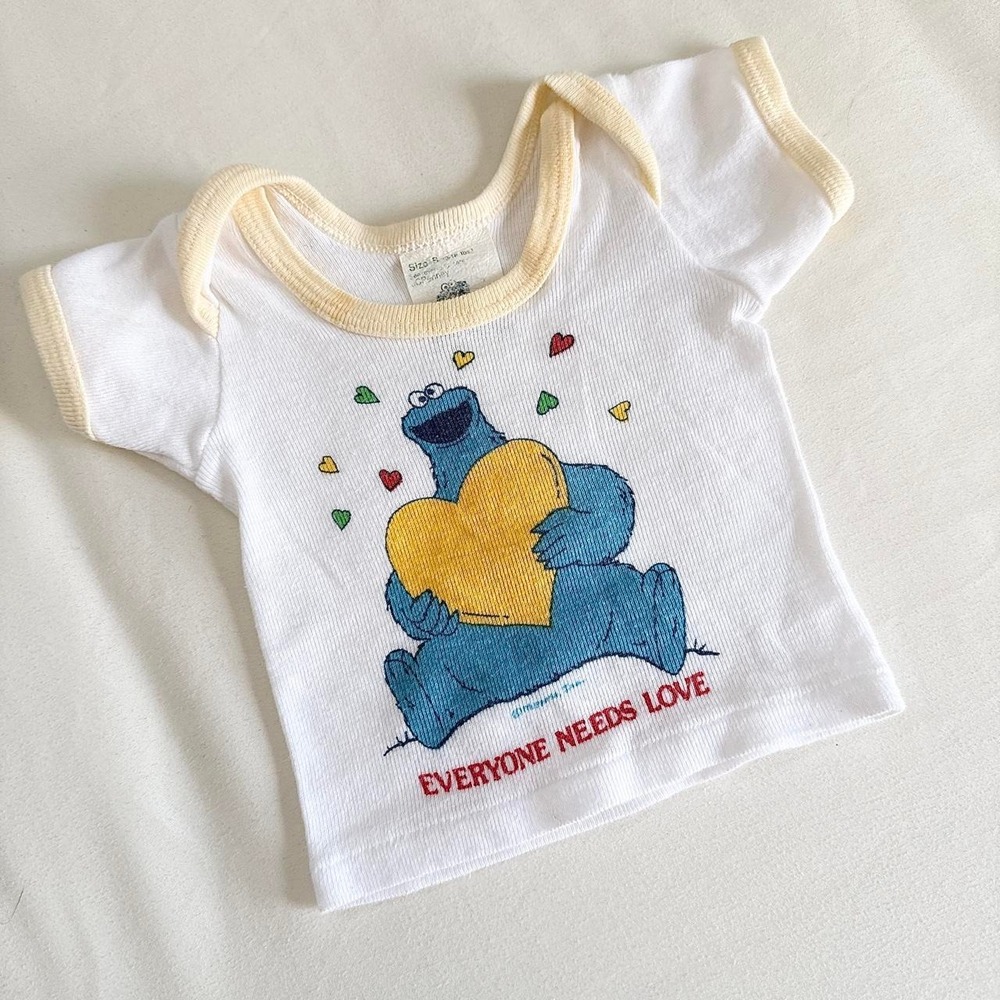 X Vintage Cookie Monster Tee  80s Sesame Street Cookie Monster 0 to 3 months